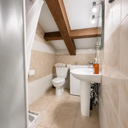 Apartament T4 Familial Climatise Avec Terrasse Au Coeur De *